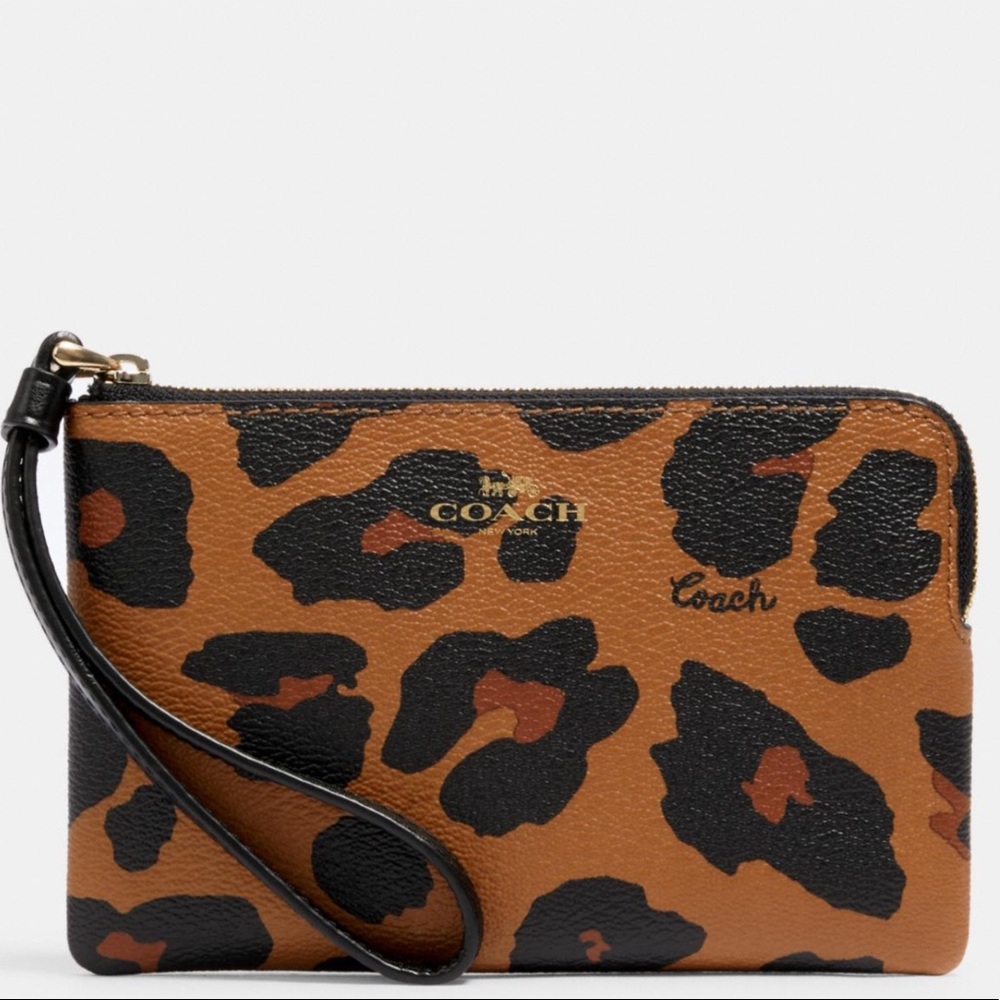 Coach Corner Zip Wristlet Leopard print